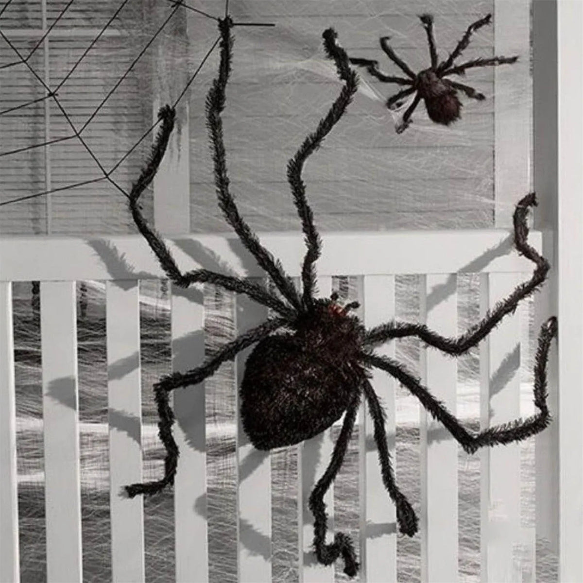 Halloween Spider Decoration Outdoor Black Soft Hairy Scary Spider Realistic Large Spider Props for Home Yard Party Decoration