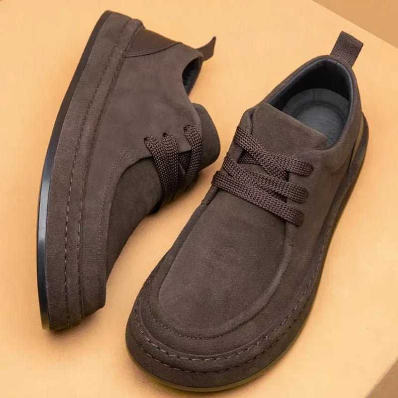 Men's Shoes Are Fashionable Brown Casual Shoes Made of Durable Suede Material Comfortable Walking Shoes Suitable for Daily Wear